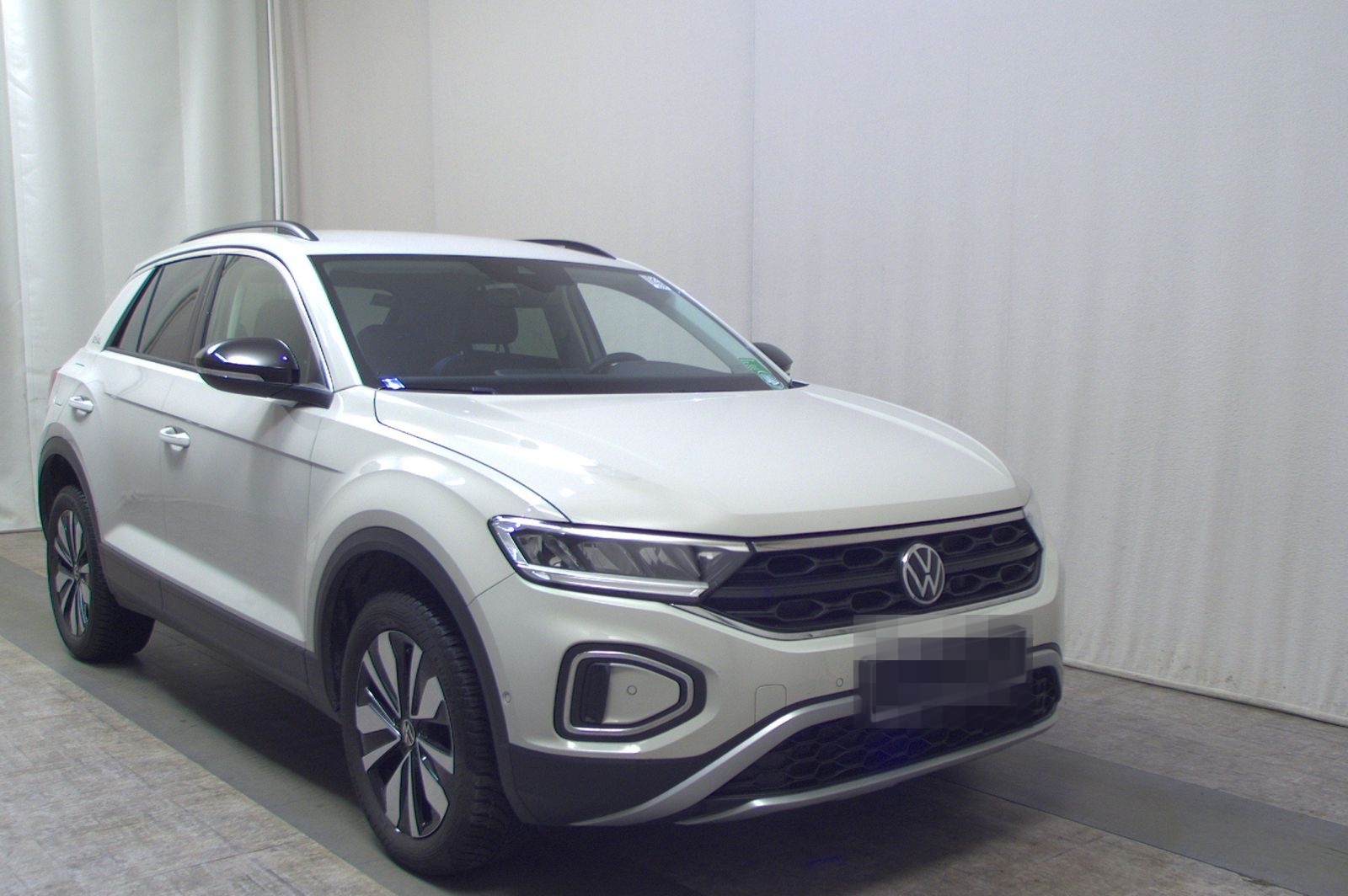 Volkswagen T-Roc 1.0 TSI Navi LED DC ACC PDC Shz foto 3
