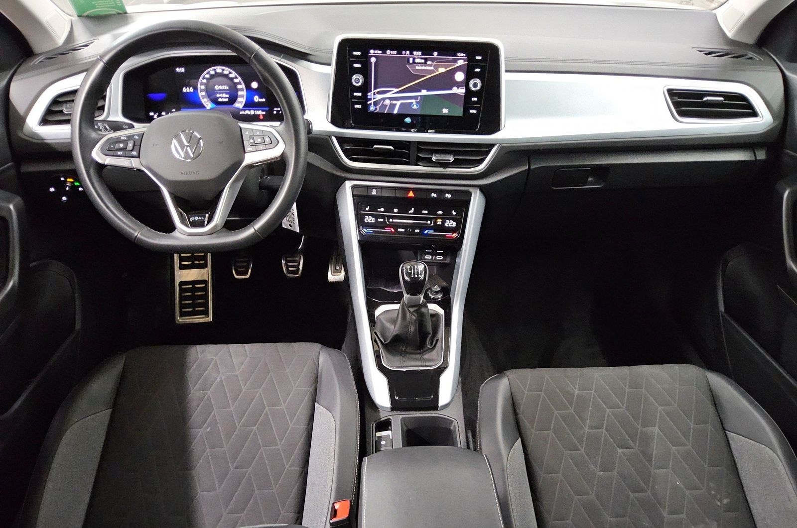 Volkswagen T-Roc 1.0 TSI Navi LED DC ACC PDC Shz foto 5