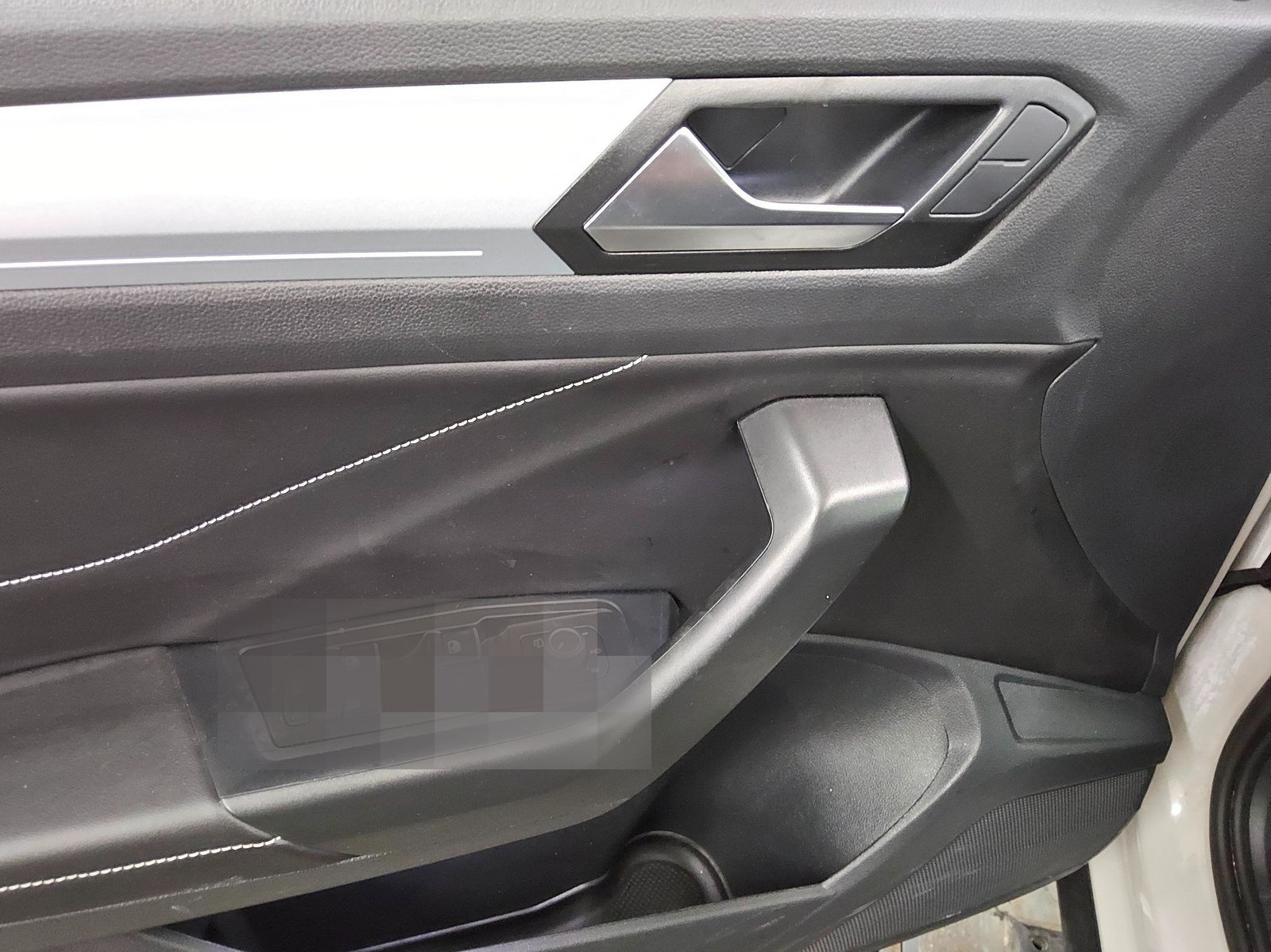 Volkswagen T-Roc 1.0 TSI Navi LED DC ACC PDC Shz foto 10