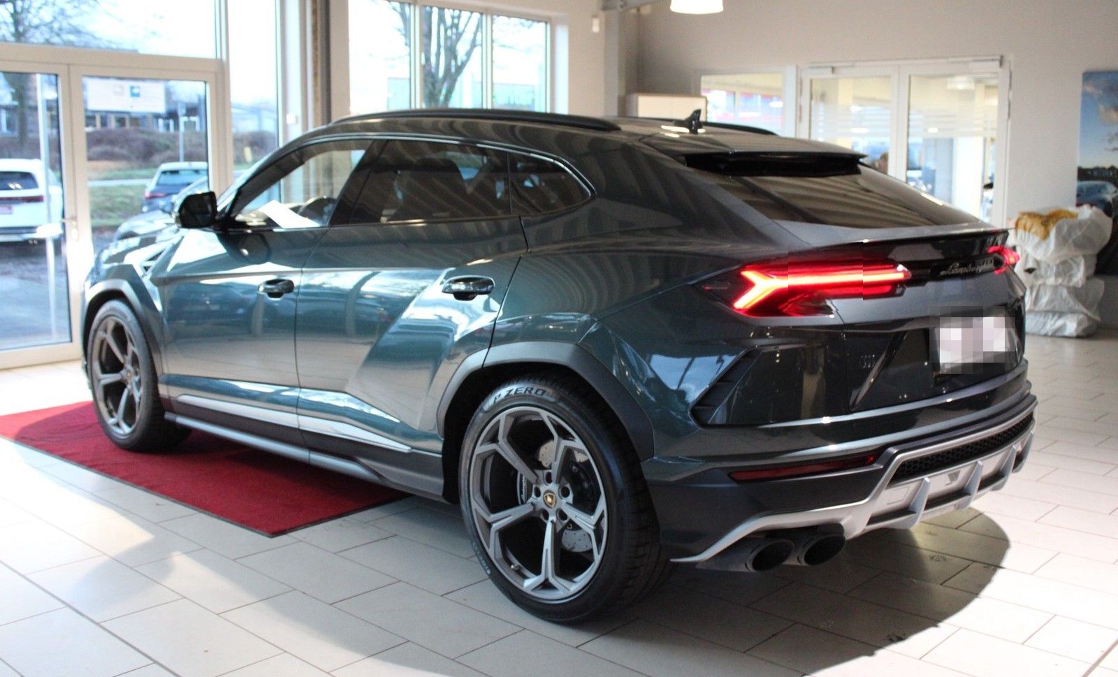 Lamborghini Urus *Panorama*AHK*Bang & Olufsen foto 2