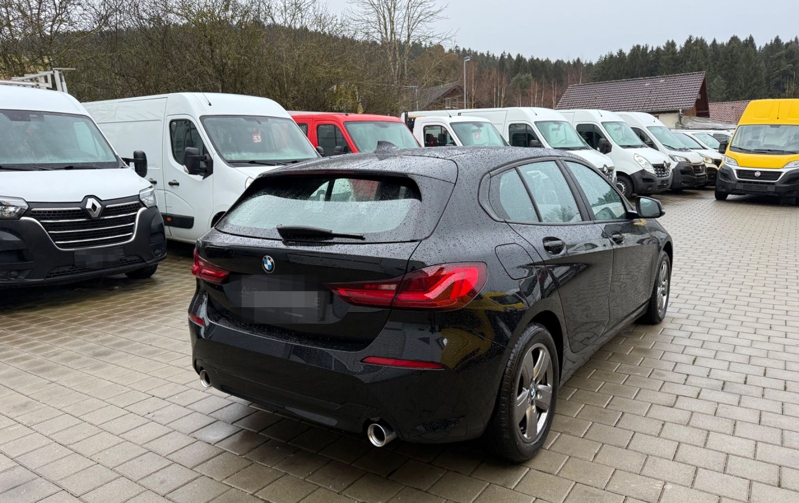 BMW 118d Aut. Advantage NAVI*LED*SHZ*PDC*ALU*KLIMA* foto 4