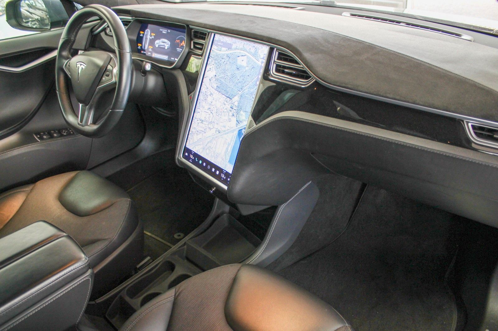 Tesla Model S 70D FREE SUPERCHARGE MCU2 CCS foto 15