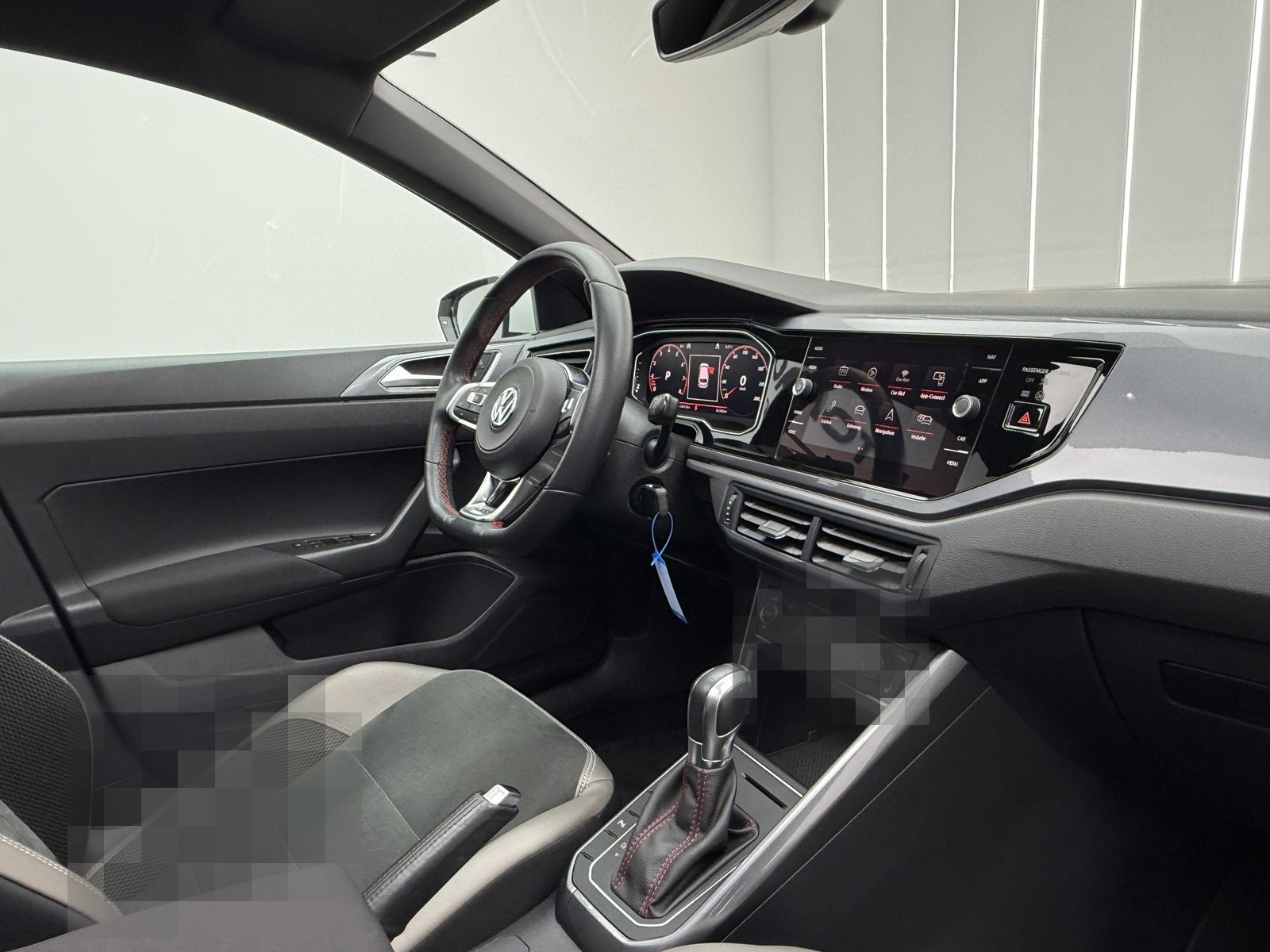 Volkswagen Polo 1.HAND | ALCANTARA | BEATS | PANO | KAMERA foto 22