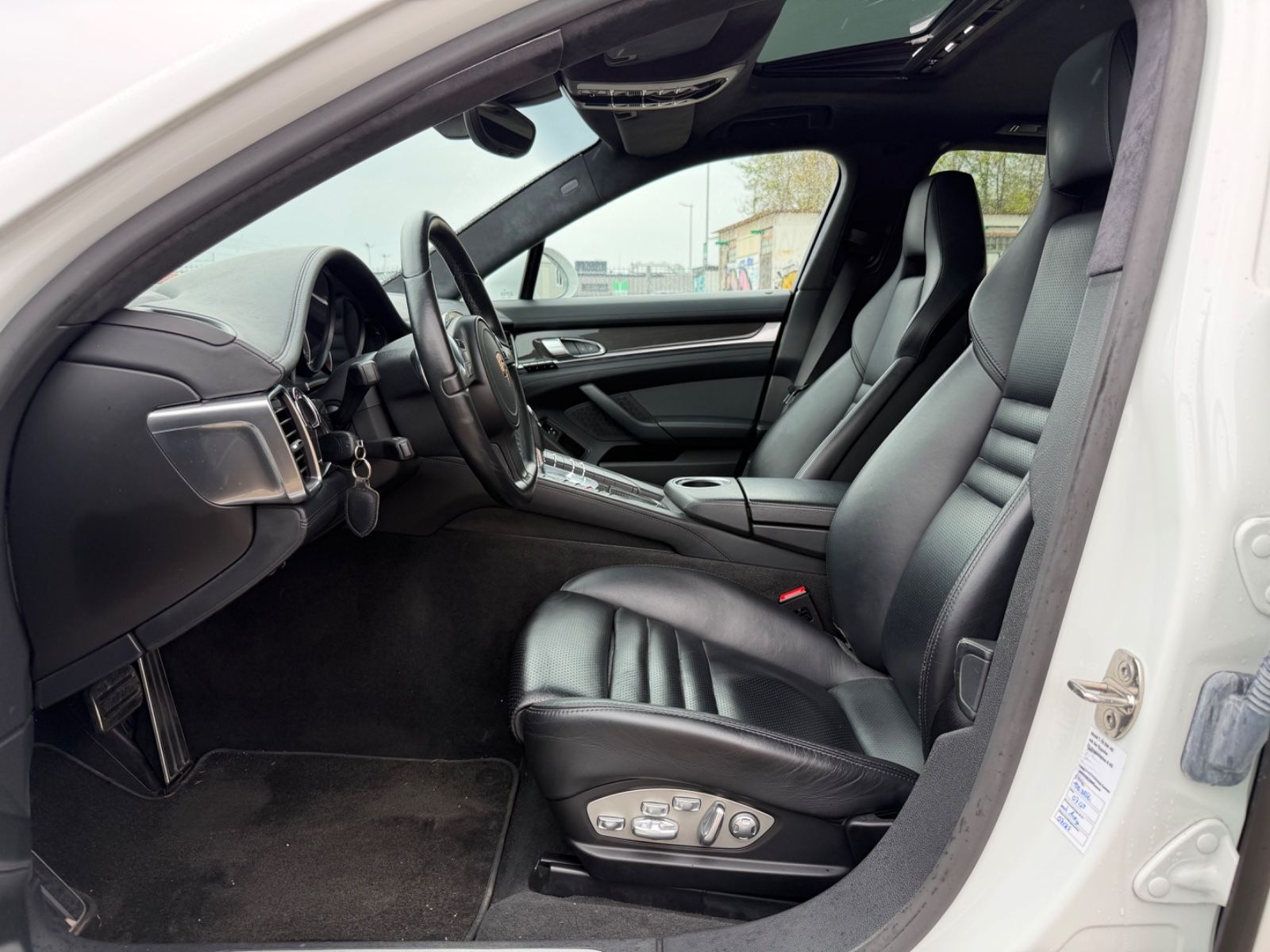 Porsche Panamera GTS 4.8 V8 *CHRONO*PDK*BOSE*BLACK* foto 8