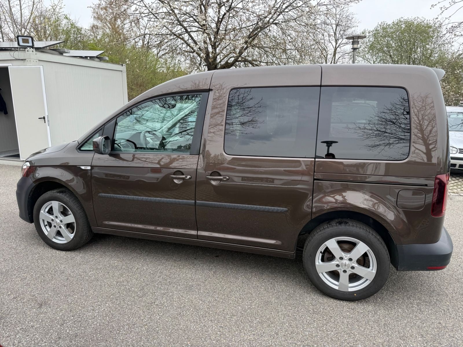 Volkswagen Caddy Tüv 07/27 DSG, 2. Hand, lückenl. Serviceh. foto 8