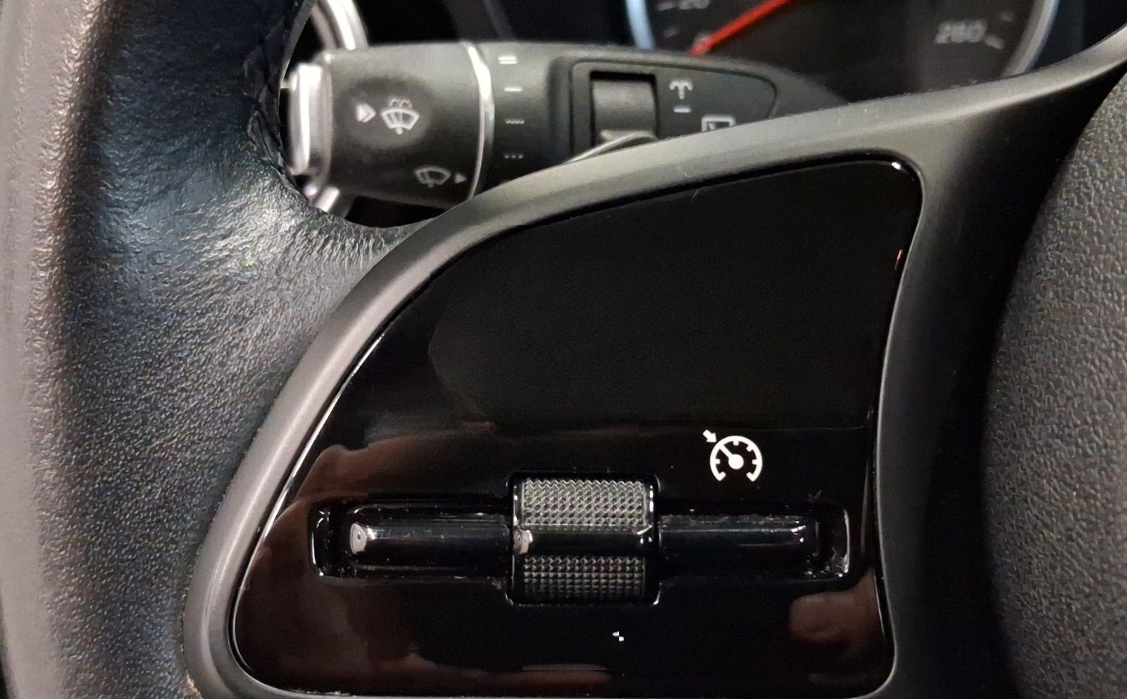 Mercedes-Benz C 200d T 9-G,Navi,LED,Tempo,SHZ,Kamera,S-Heft foto 15