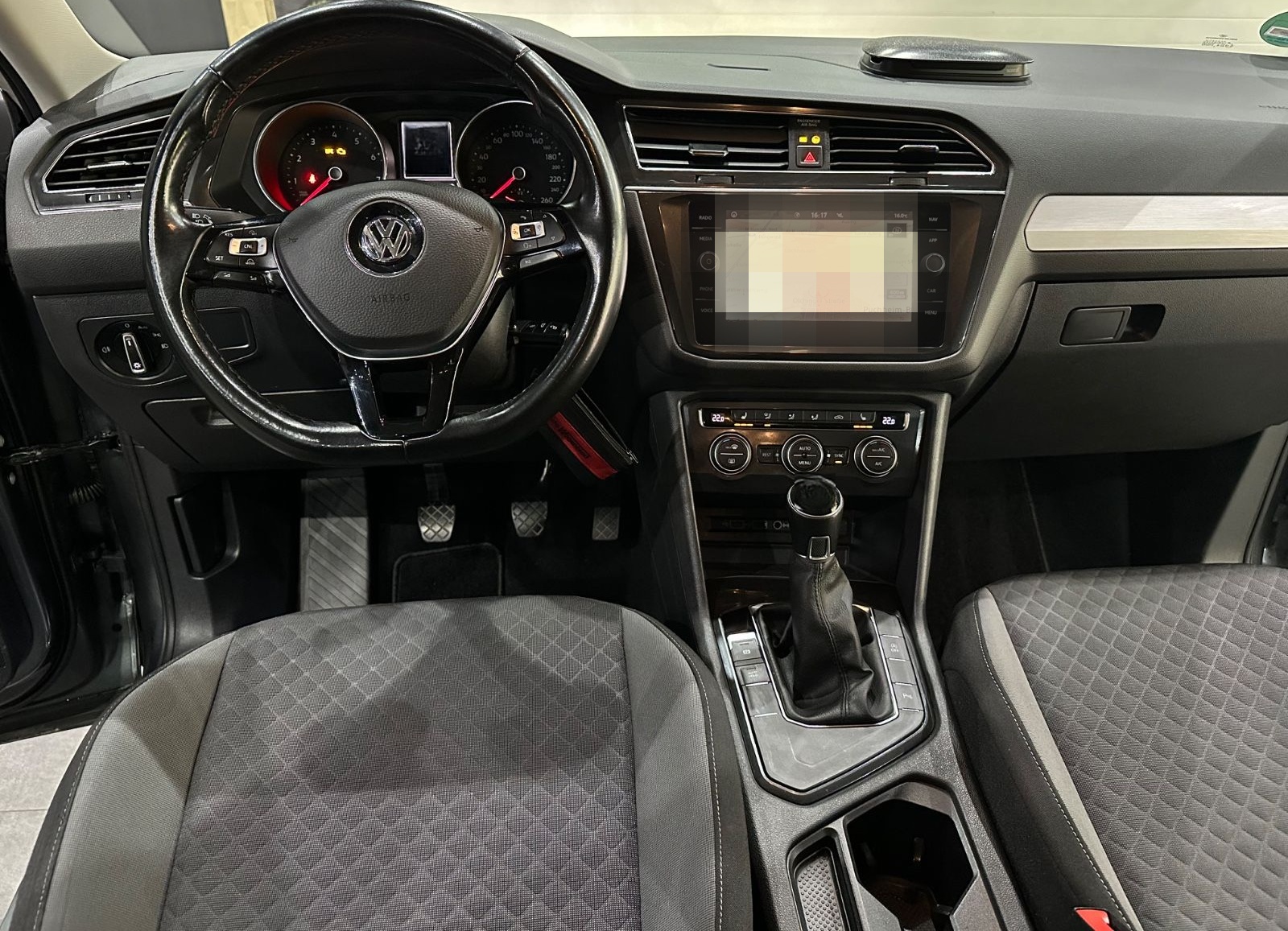 Volkswagen Tiguan Allspace Trendline / 7.Sitzer / NAVI /AHK foto 12