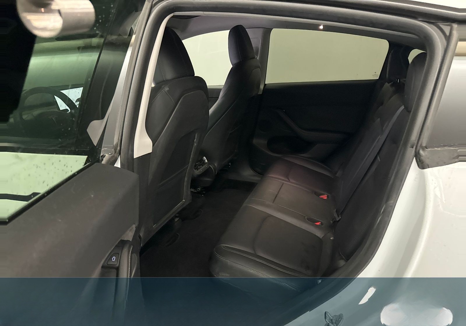 Tesla Model Y Long Range Dual Motor AWD foto 11