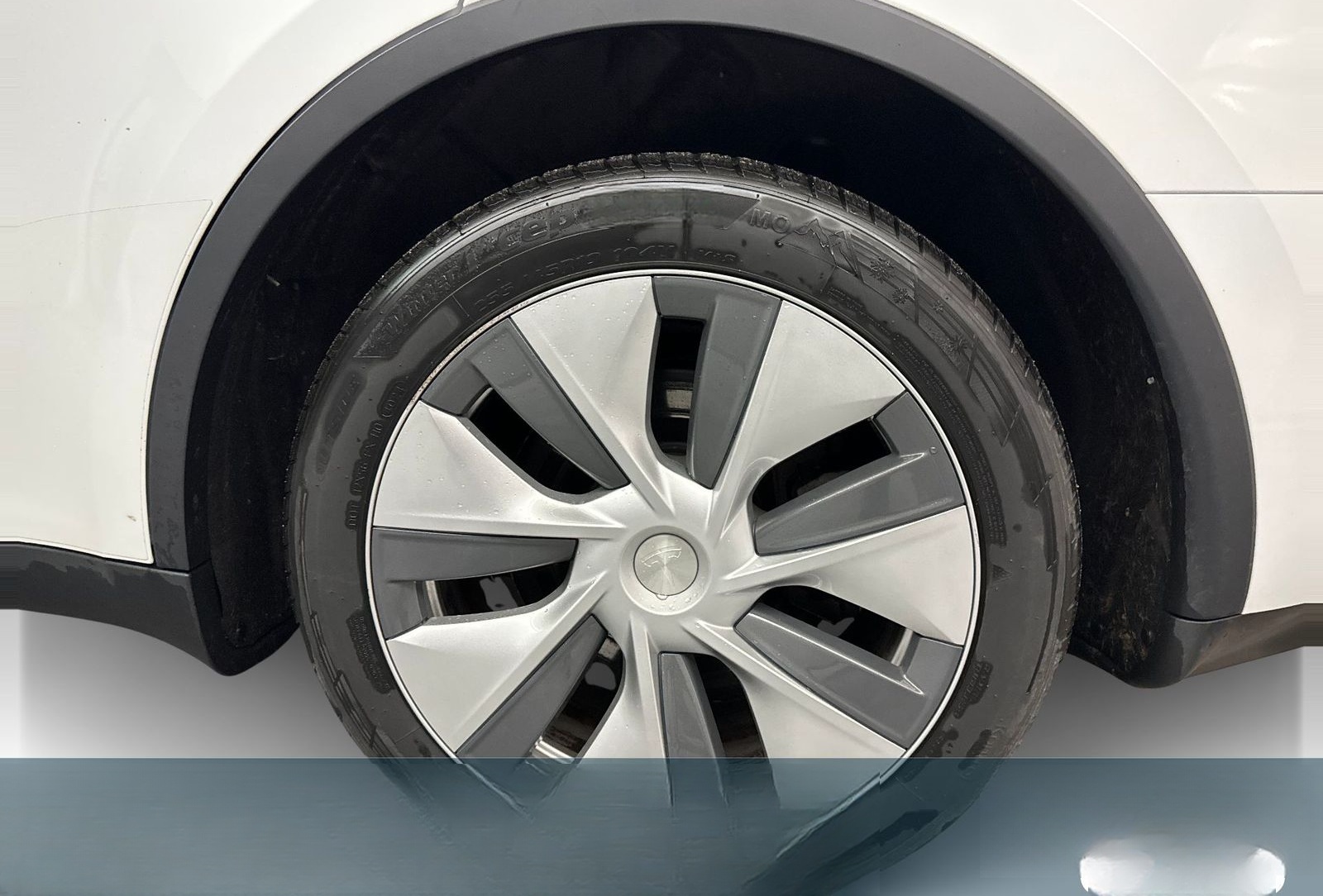 Tesla Model Y Long Range Dual Motor AWD foto 6