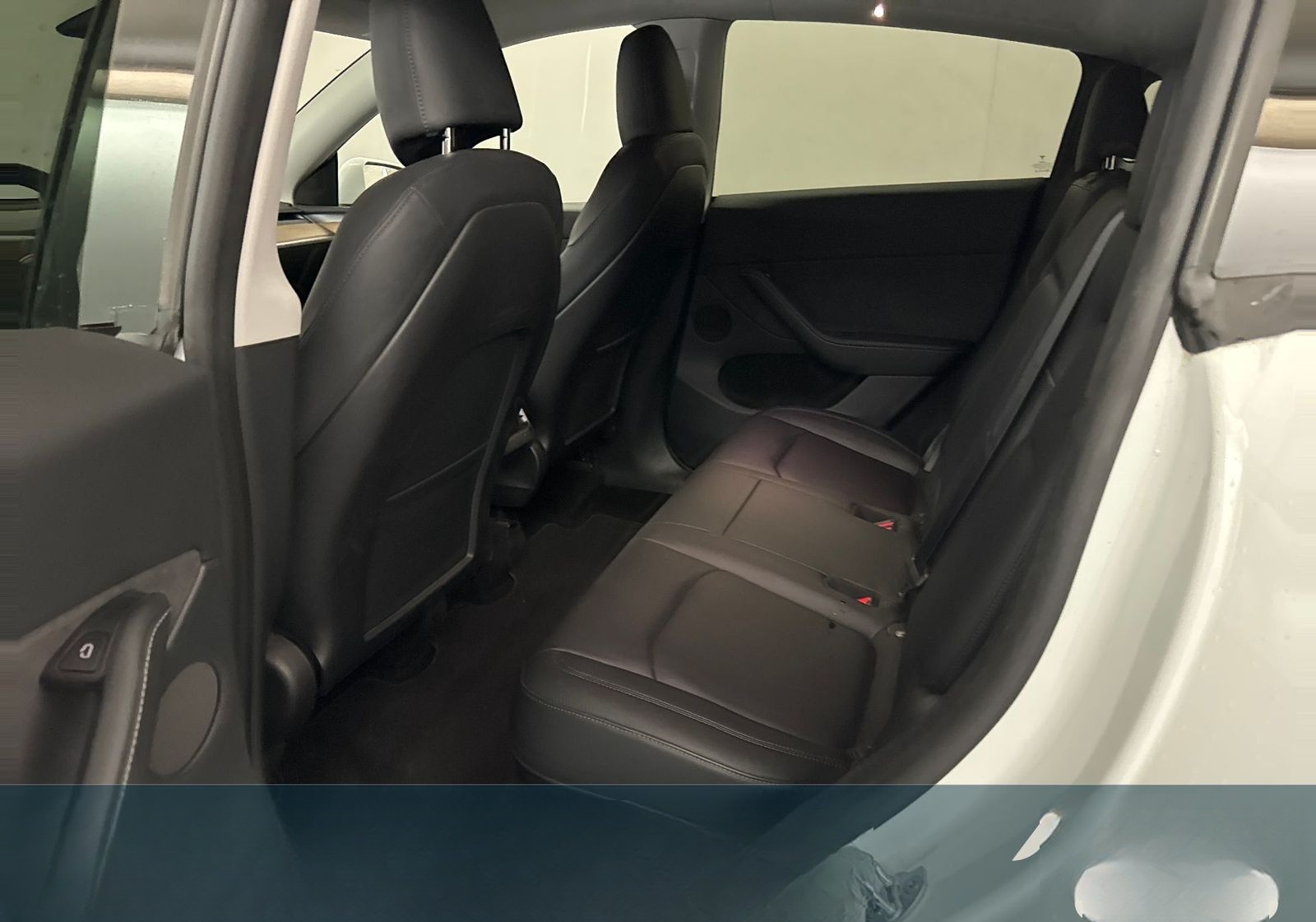 Tesla Model Y Long Range Dual Motor AWD foto 11