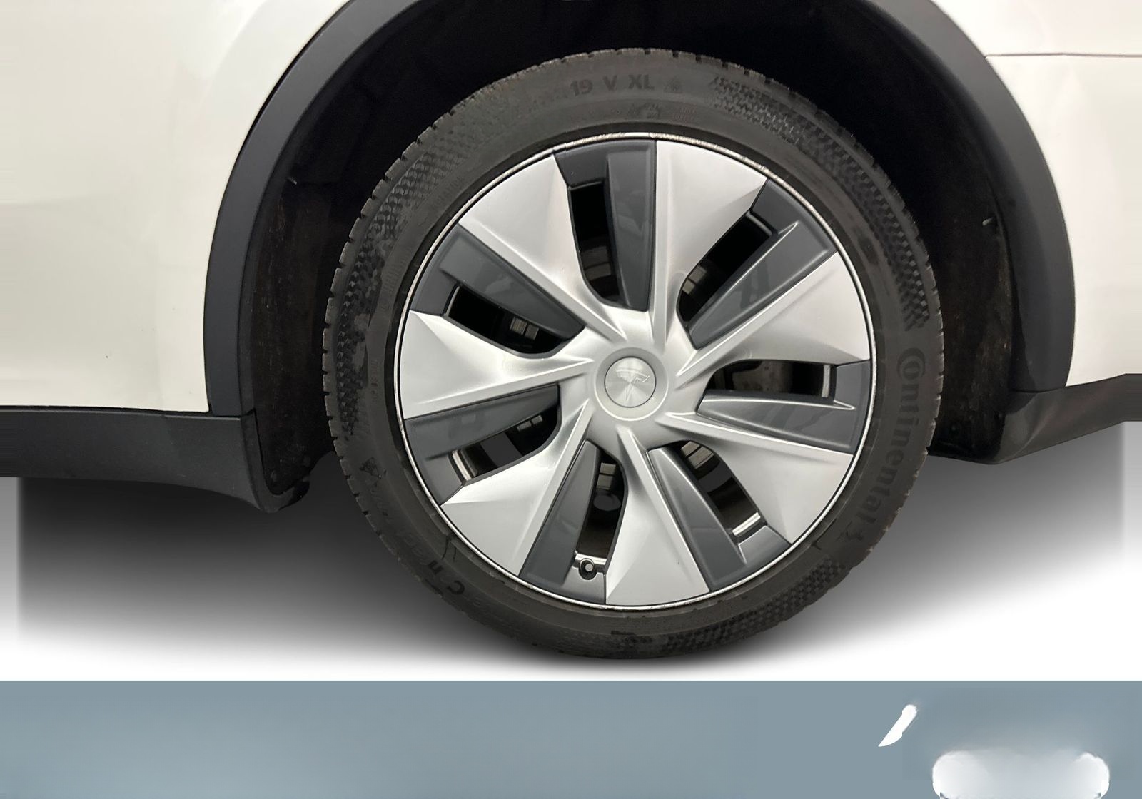 Tesla Model Y Long Range Dual Motor AWD foto 6