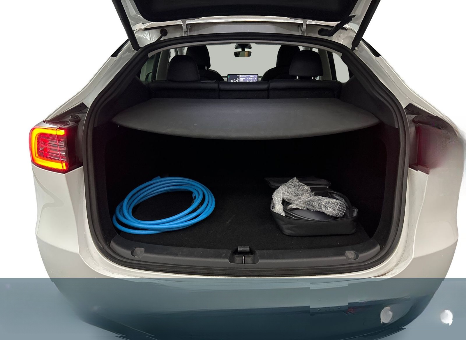 Tesla Model Y Long Range Dual Motor AWD foto 7