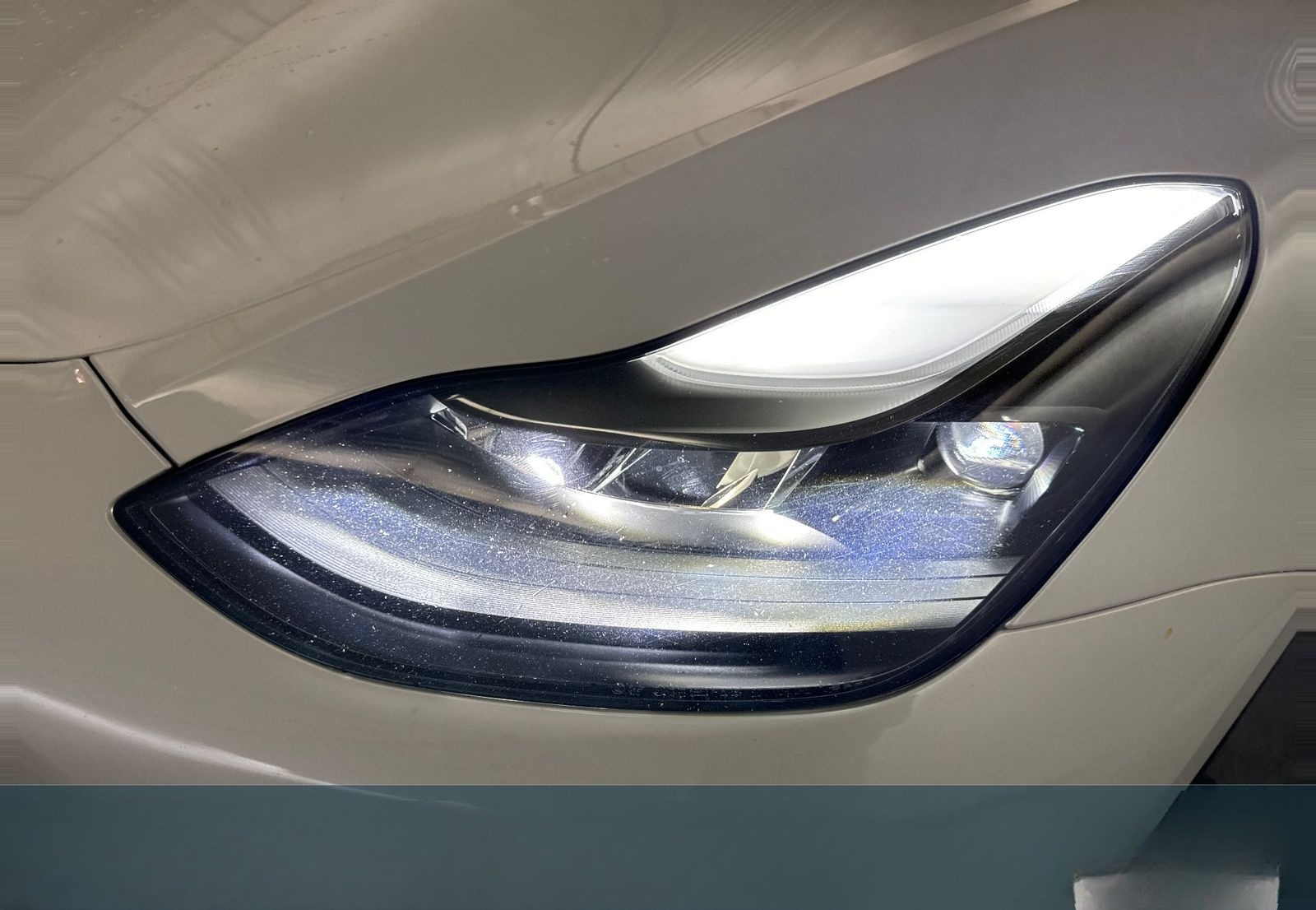 Tesla Model Y Long Range Dual Motor AWD foto 9