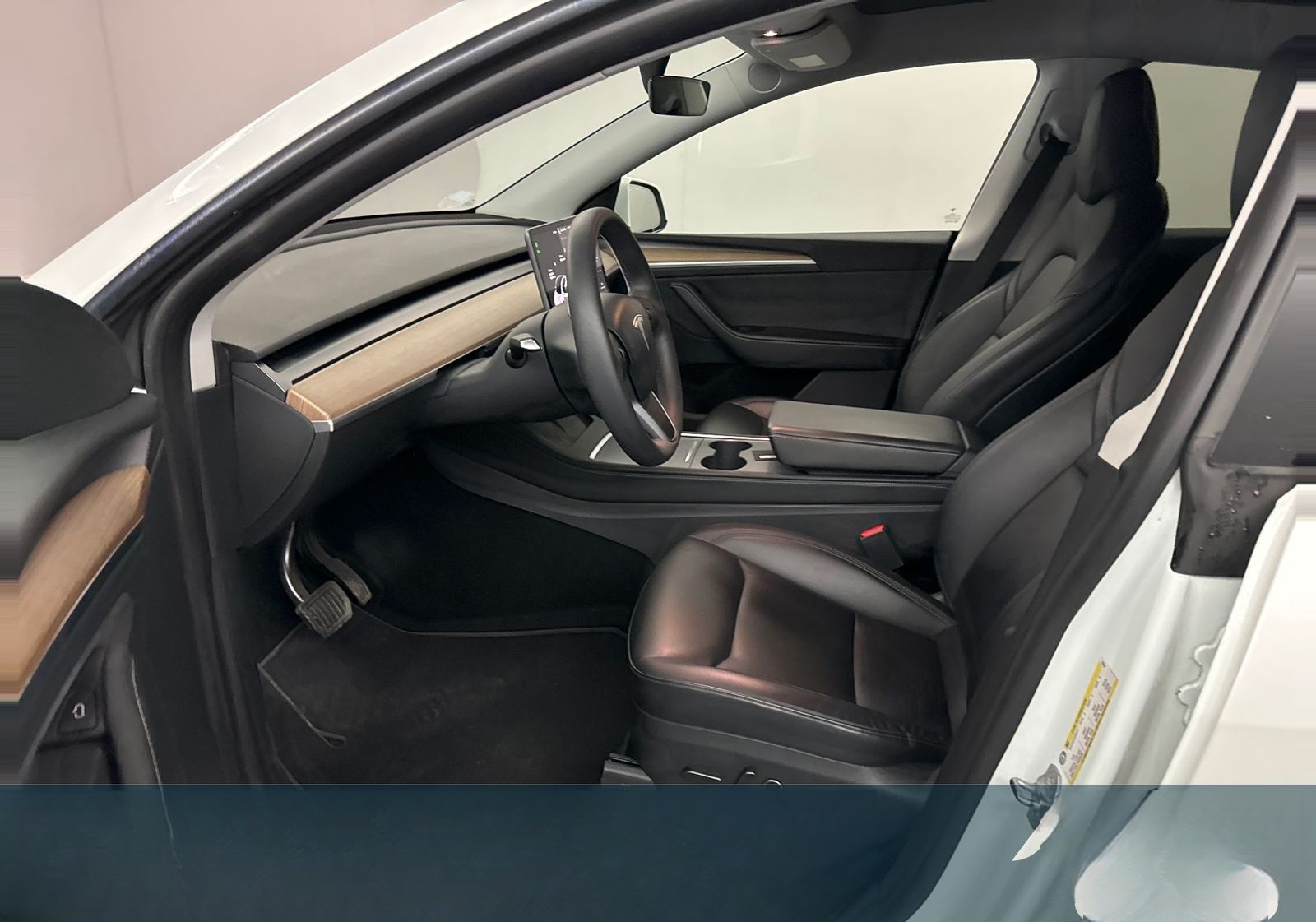 Tesla Model Y Long Range Dual Motor AWD foto 10