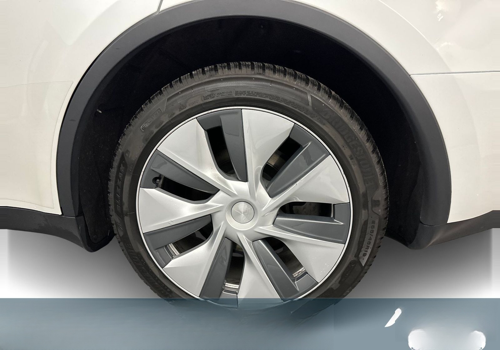 Tesla Model Y Long Range Dual Motor AWD foto 6