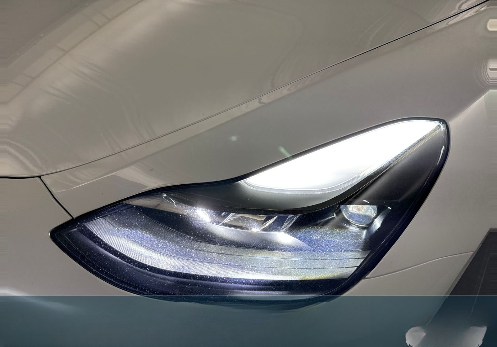 Tesla Model Y Long Range Dual Motor AWD foto 9