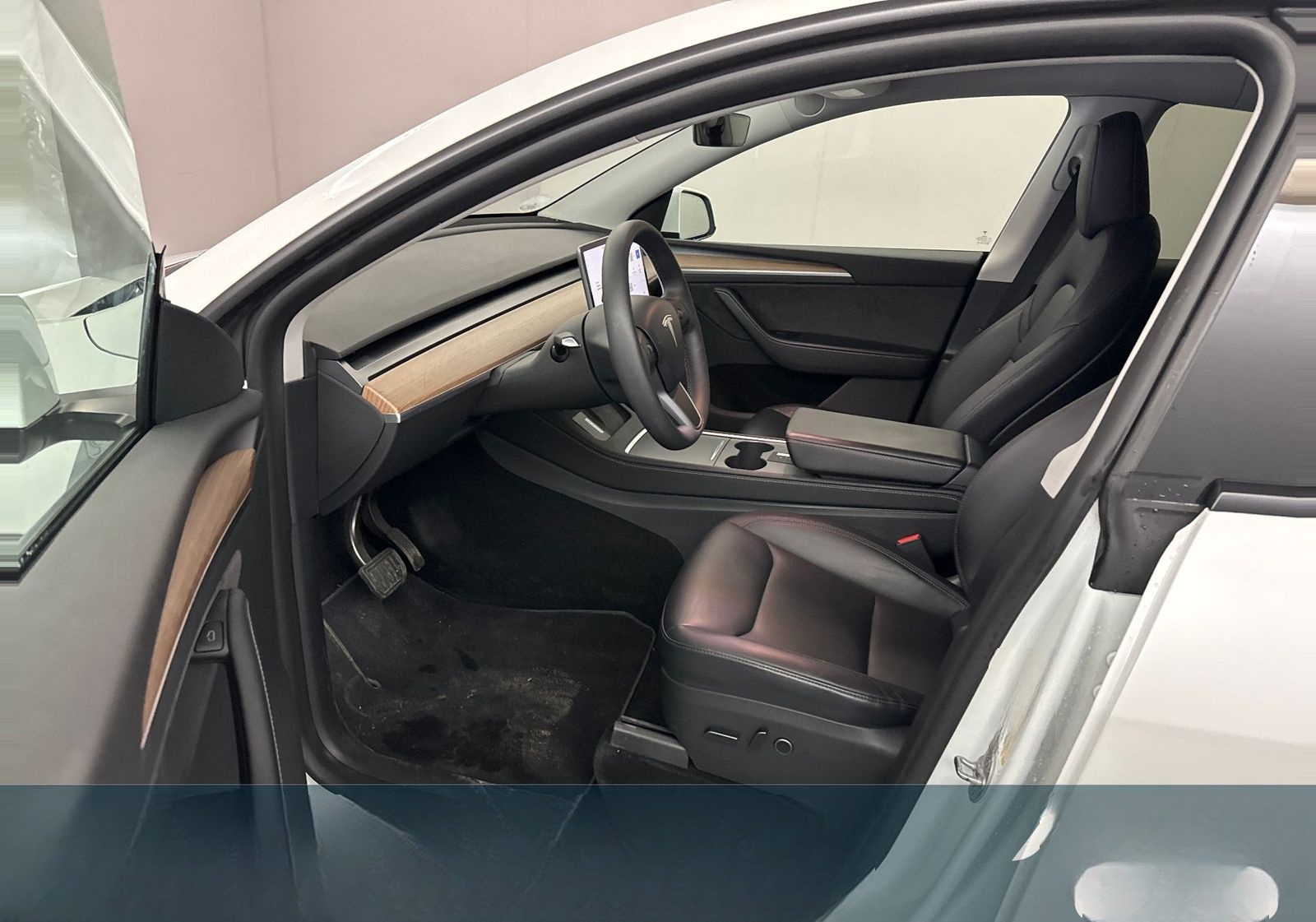 Tesla Model Y Long Range Dual Motor AWD foto 10