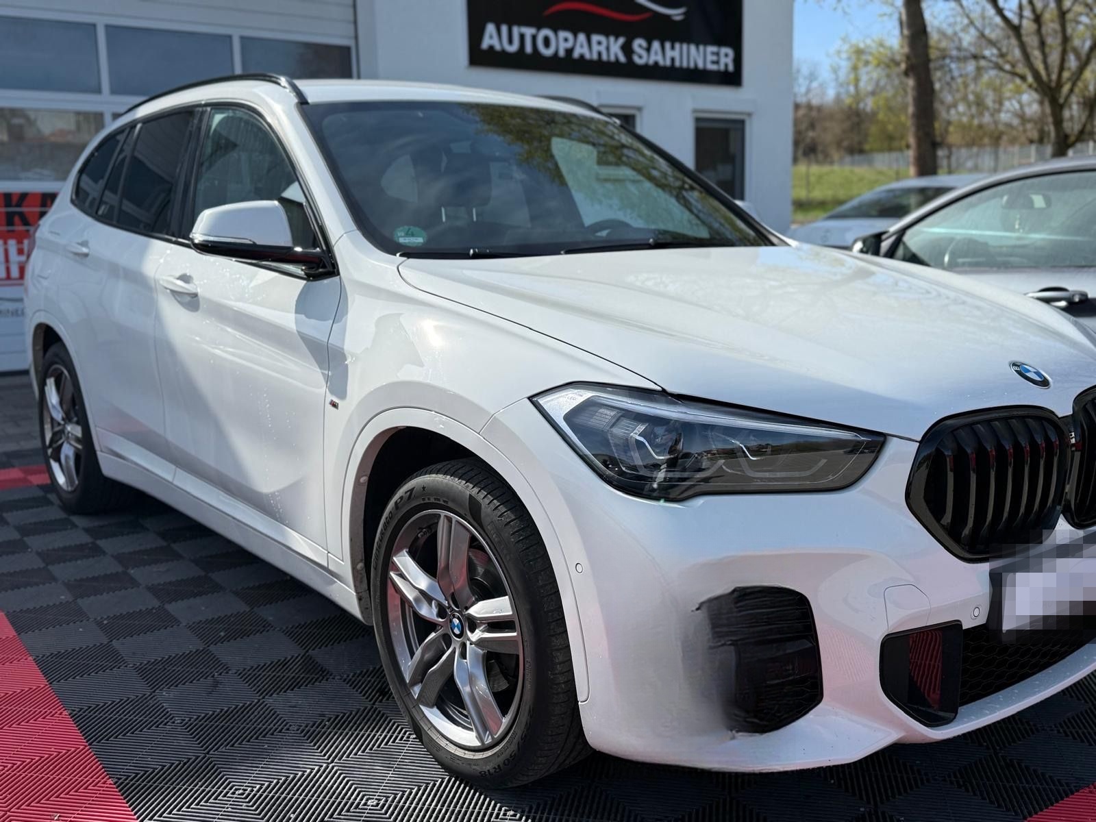 BMW X1 sDrive 18 i M SPORT*HUD*KAM*LEDER foto 8