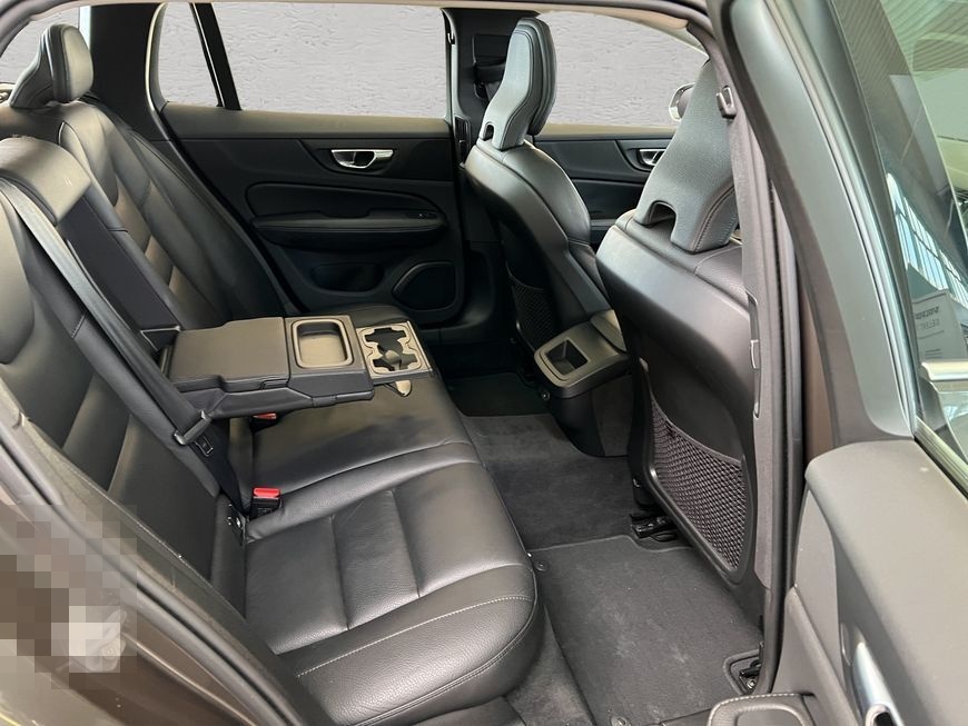 Volvo V60 B4 Inscription Aut Glasd Leder PilotAssist B foto 21