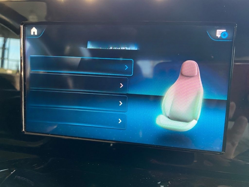 Mercedes-Benz GLB 220 d 4M AMG+MBUX+Memory+Night+Progressive foto 21