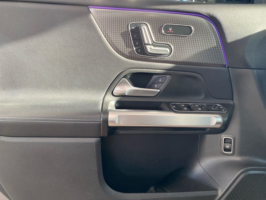 Mercedes-Benz GLB 220 d 4M AMG+MBUX+Memory+Night+Progressive foto 6