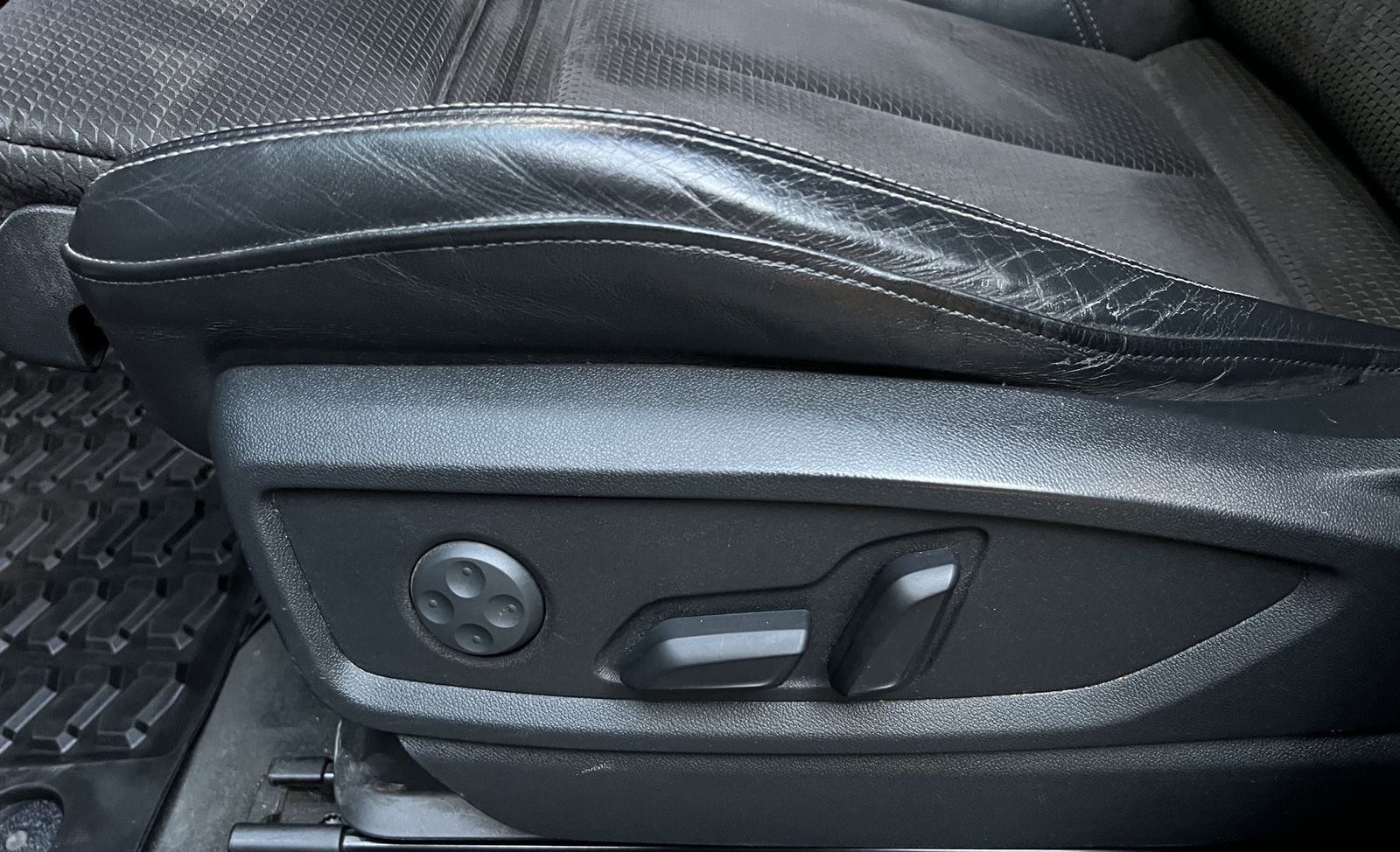 Audi SQ5 3.0 TDI quattro Navi Kamera AHK DAB foto 23