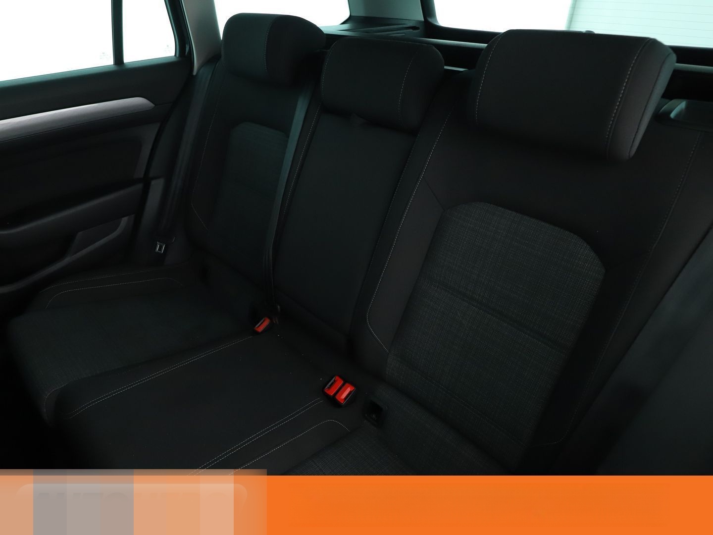 Volkswagen Passat 2.0 TDI Business Aut.*NAVI*LED*ACC*PDC*SH foto 14