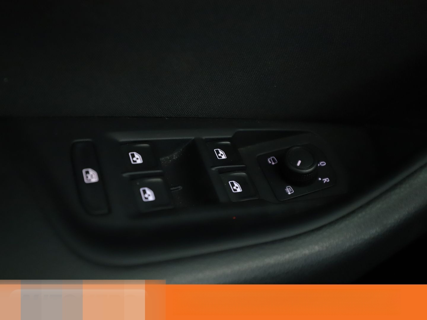 Volkswagen Passat 2.0 TDI Business Aut.*NAVI*LED*ACC*PDC*SH foto 24