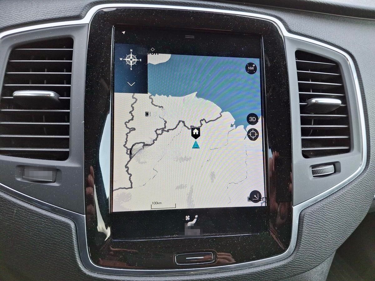 Volvo XC90 2.0 D5 AWD LEDER 360CAM AHK NAVI LED 1.HAND foto 16