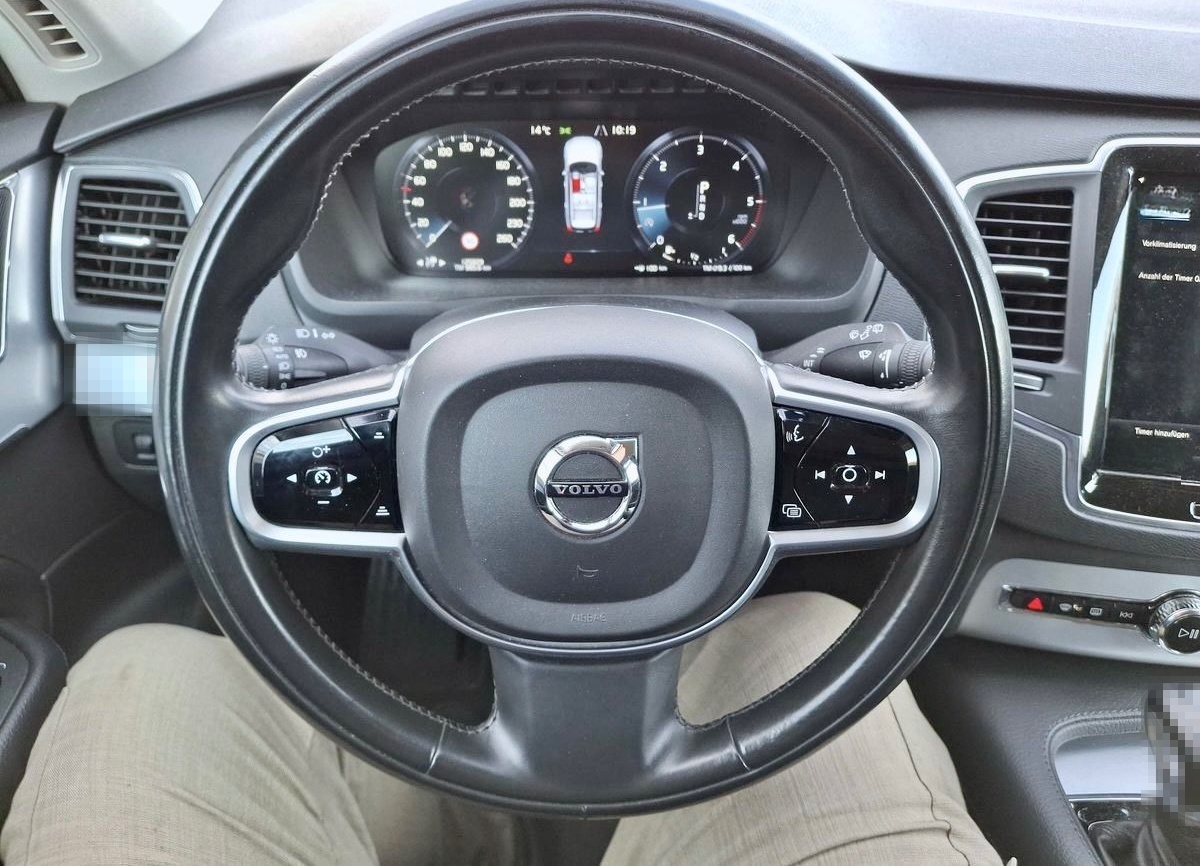 Volvo XC90 2.0 D5 AWD LEDER 360CAM AHK NAVI LED 1.HAND foto 19