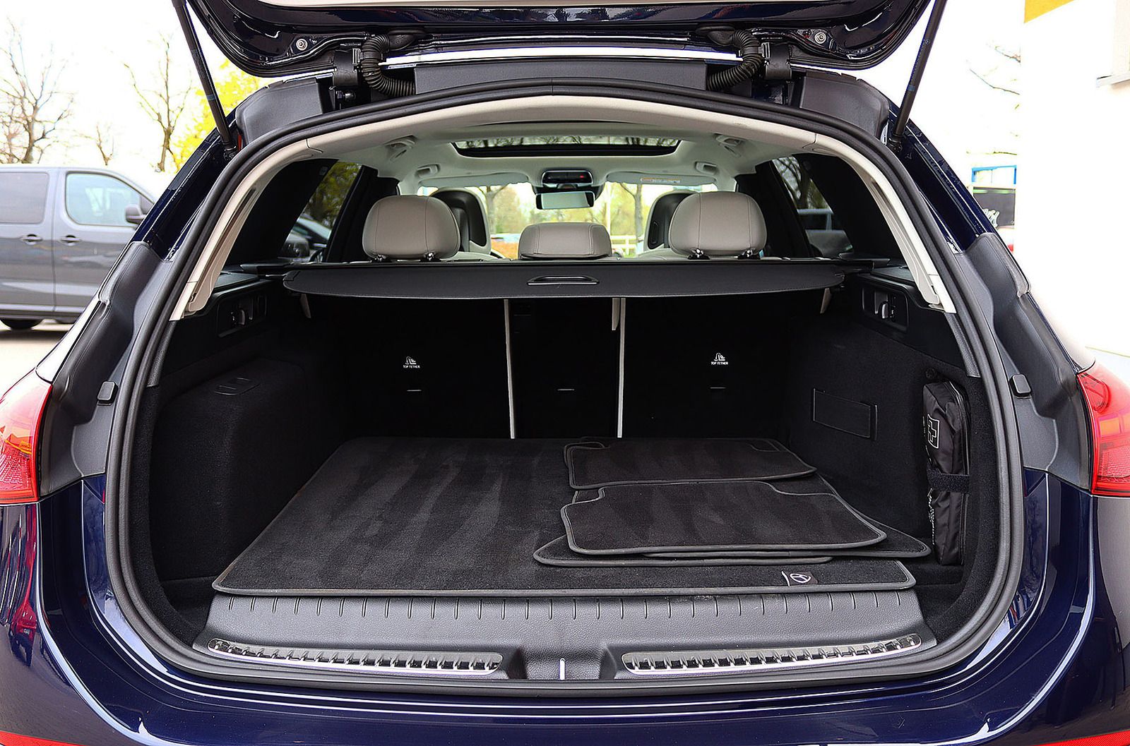 Mercedes-Benz C 300 e T 3x AMG DISTRO+PANO+KAM360+HEADUP+AHK foto 15