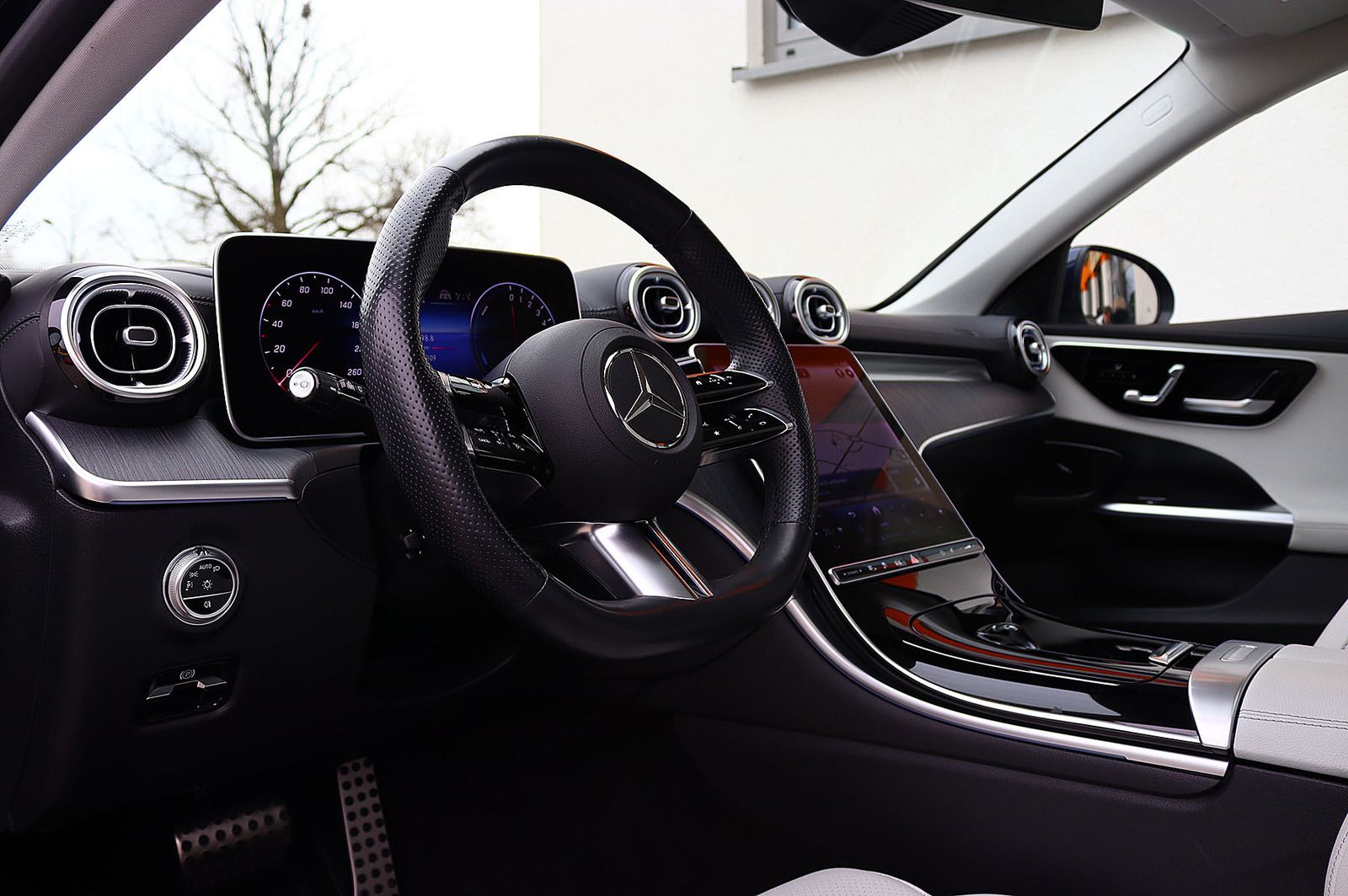 Mercedes-Benz C 300 e T 3x AMG DISTRO+PANO+KAM360+HEADUP+AHK foto 7