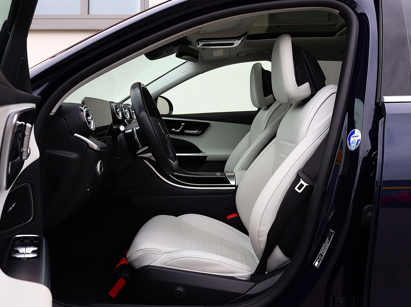 Mercedes-Benz C 300 e T 3x AMG DISTRO+PANO+KAM360+HEADUP+AHK foto 8