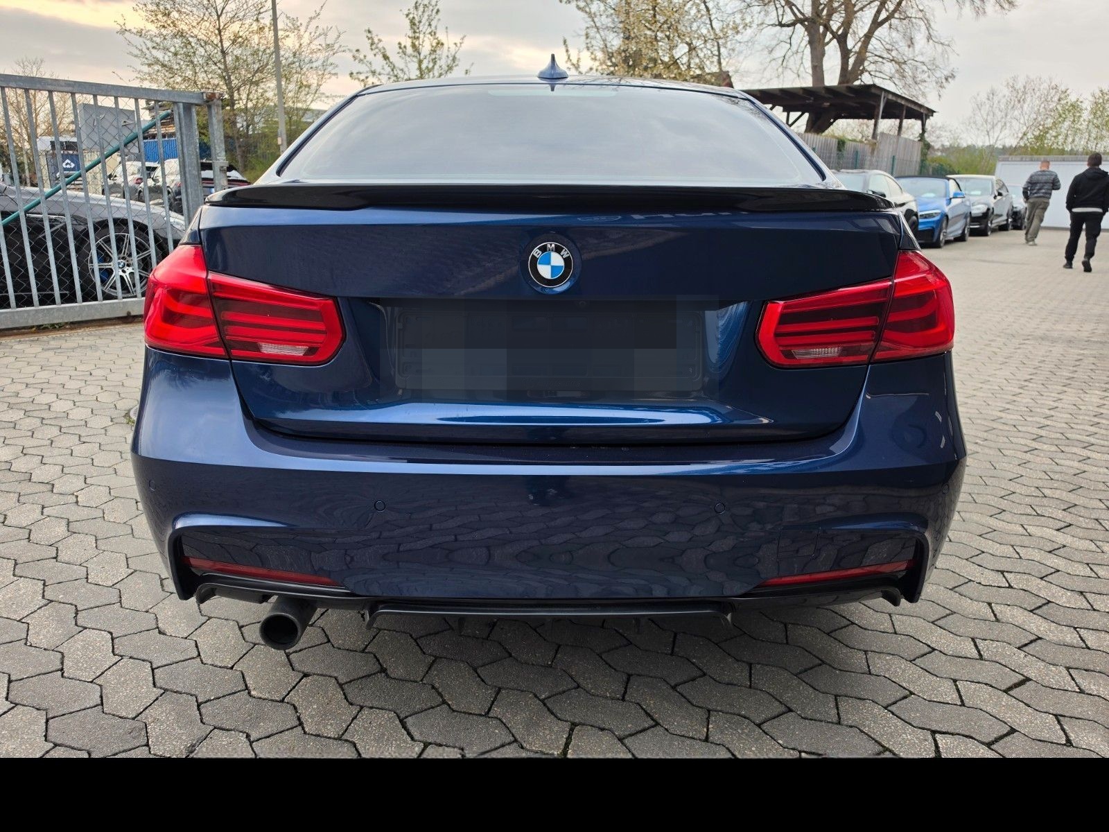 BMW 320i xDrive M Sport*Carbon*LED*Alcantara Dachhim foto 9
