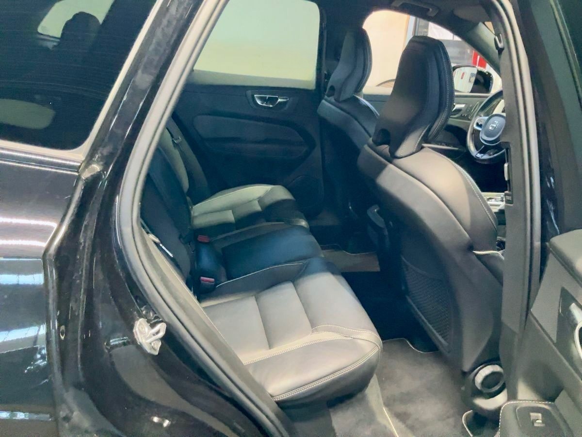 Volvo XC60 2.0 B4 AWD R-DESIGN AHK LEDER 360CAM HARMAN foto 15
