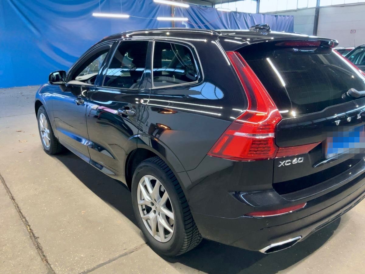 Volvo XC60 2.0 B4 AWD R-DESIGN AHK LEDER 360CAM HARMAN foto 5
