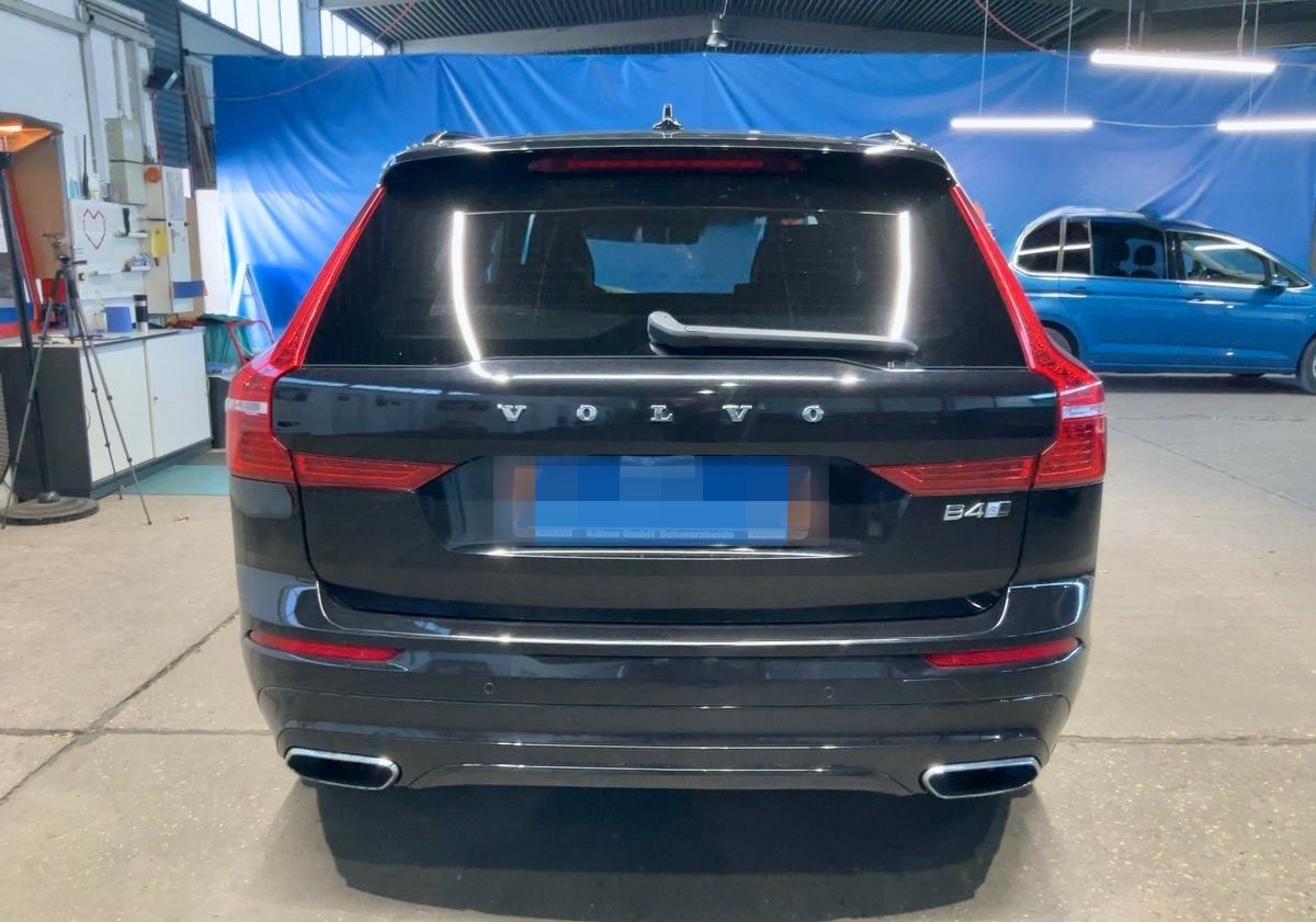 Volvo XC60 2.0 B4 AWD R-DESIGN AHK LEDER 360CAM HARMAN foto 6