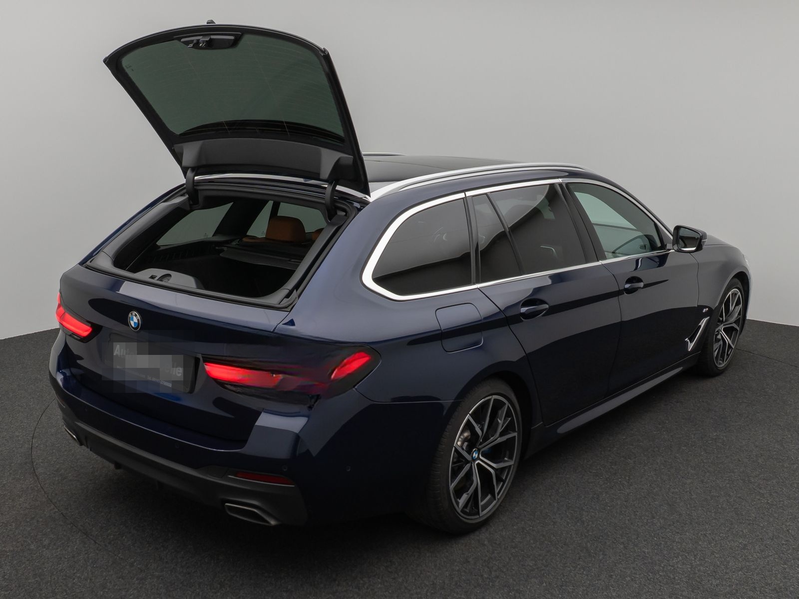 BMW 530d M Sport Panorama 360°Laser HUD HiFi SoftCL foto 13