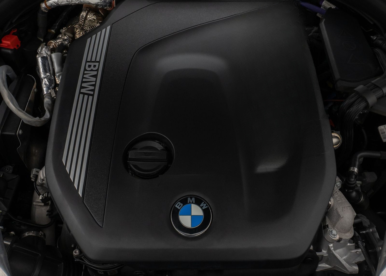 BMW 530d M Sport Panorama 360°Laser HUD HiFi SoftCL foto 15