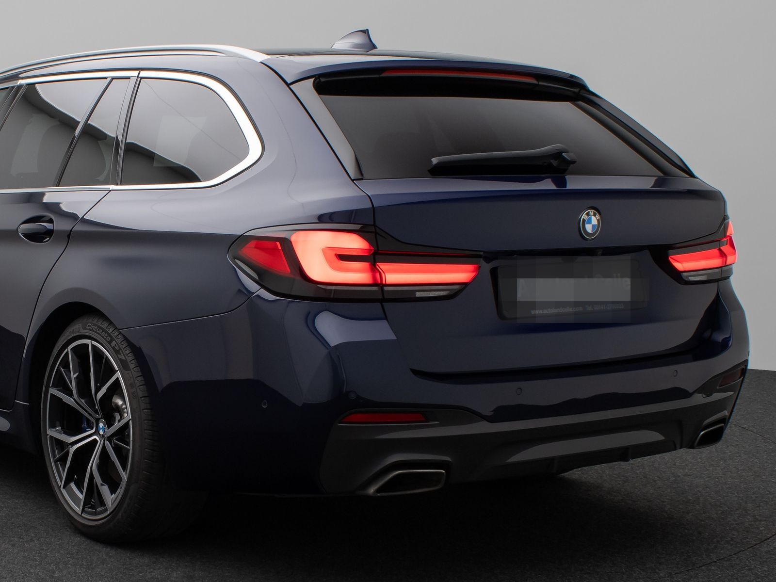 BMW 530d M Sport Panorama 360°Laser HUD HiFi SoftCL foto 16