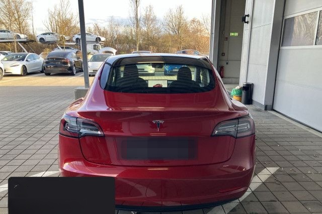 Tesla Model 3 Rear-Wheel Drive foto 6