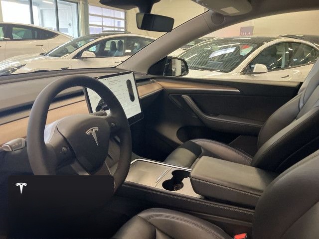 Tesla Model Y Long Range AWD foto 11