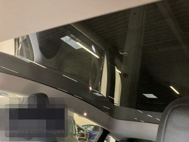 Tesla Model Y Long Range AWD foto 18
