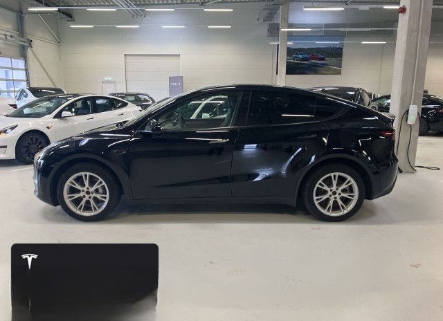 Tesla Model Y Long Range AWD foto 4