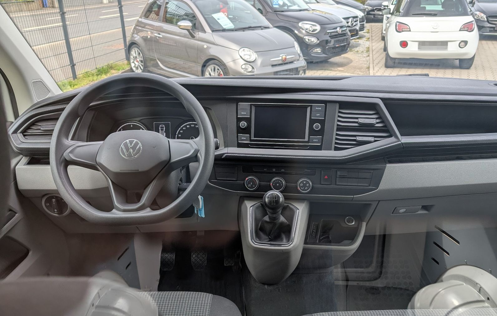 Volkswagen T6.1 2.0TDI Transporter*1.Hand*AHK*RKam*CarPlay* foto 16