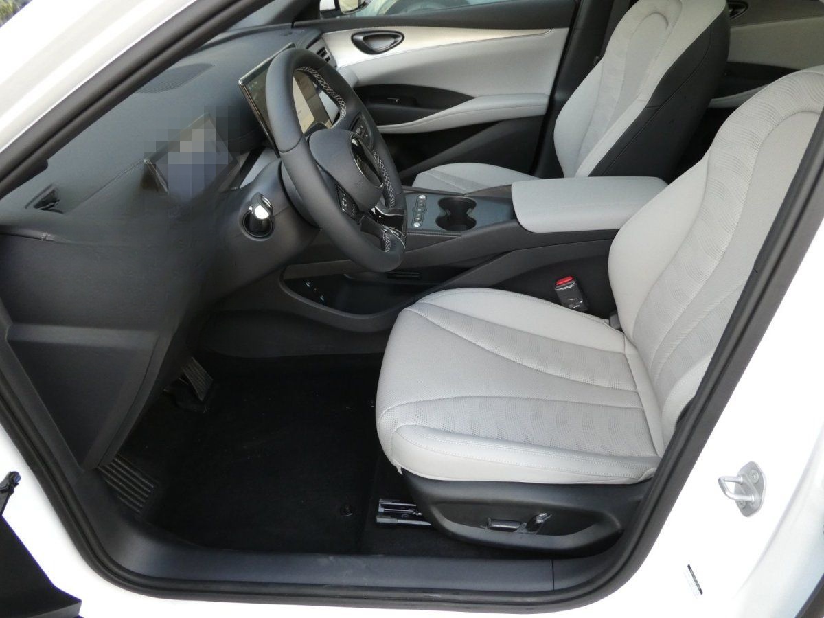 BYD Seal 6 DM-I Touring Comfort *Privacy*Pano*Leder* foto 7