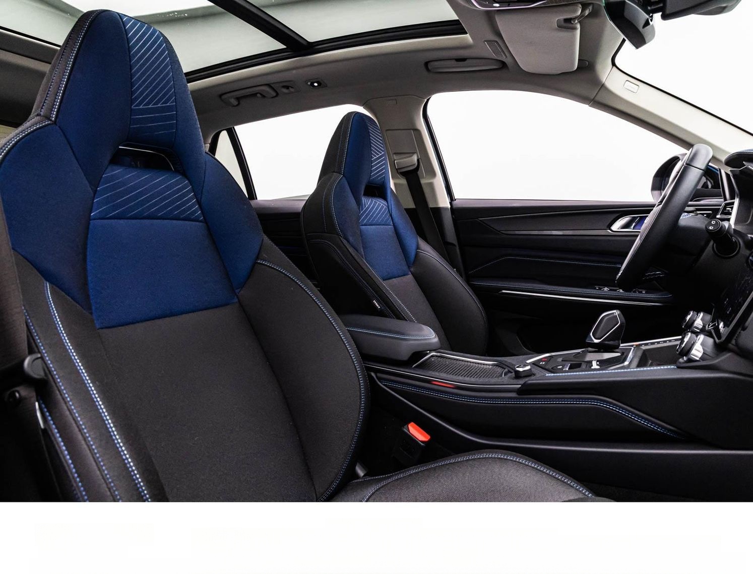 Lynk&Co LYNK & CO 01 1.5T PHEV 3.3kW ACC/TOTW/PANO/360° foto 21