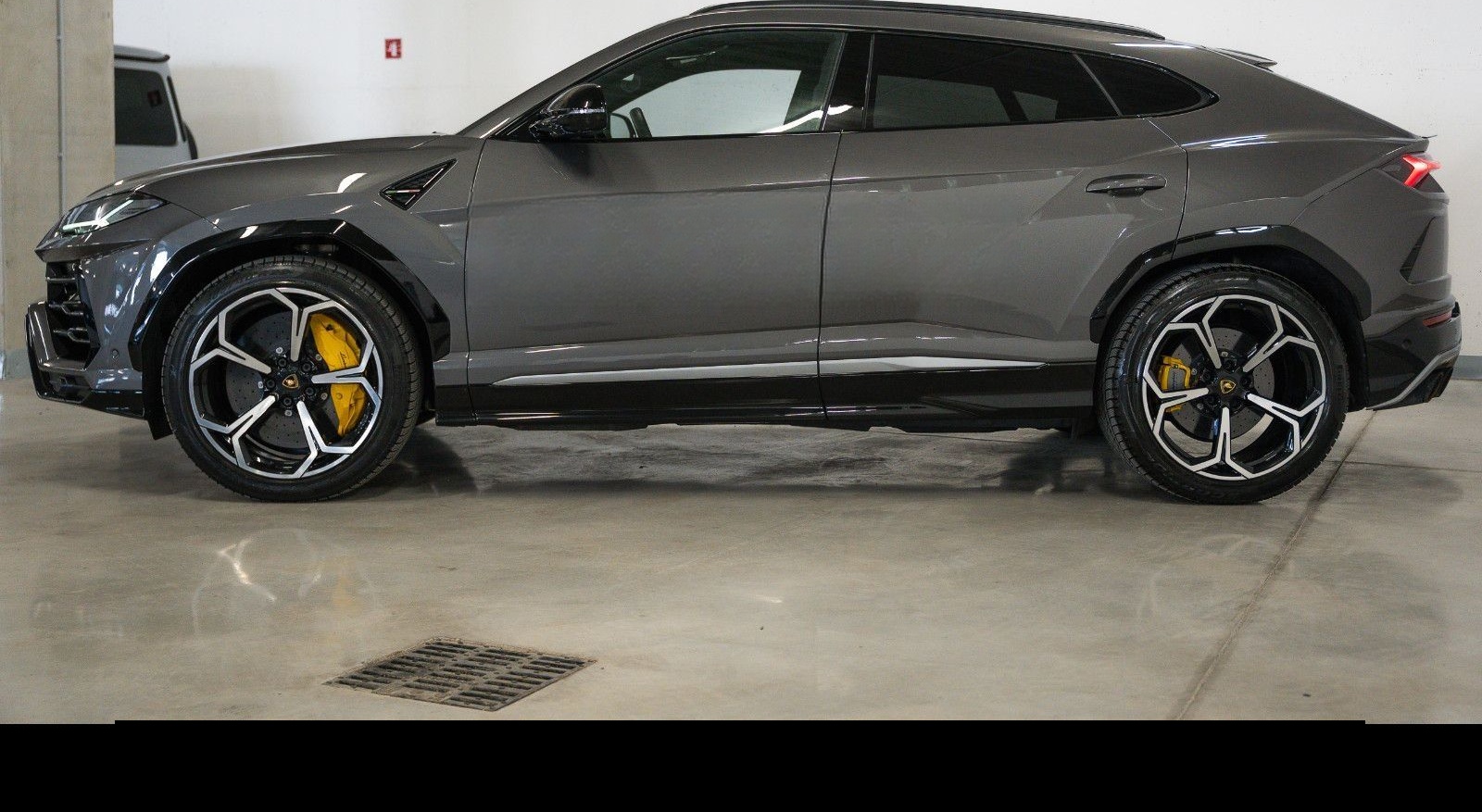 Lamborghini Urus|B&O|TV|Night Vision|Pano|22"|AHK|Garantie foto 8