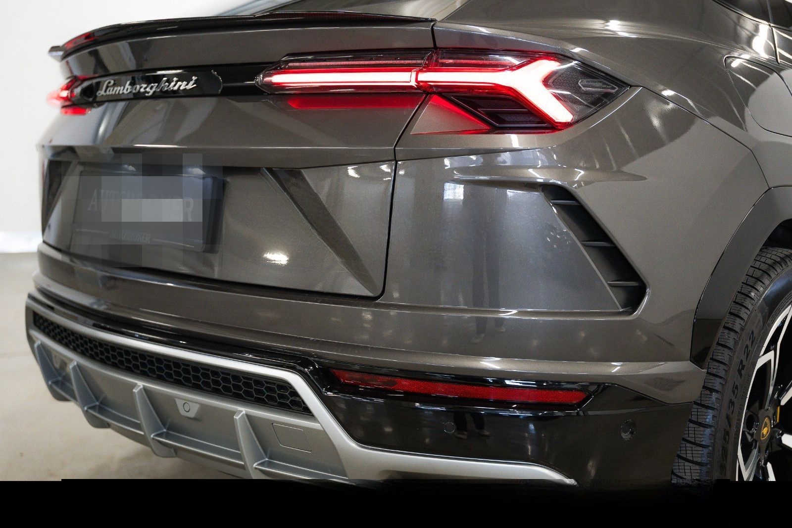 Lamborghini Urus|B&O|TV|Night Vision|Pano|22"|AHK|Garantie foto 10