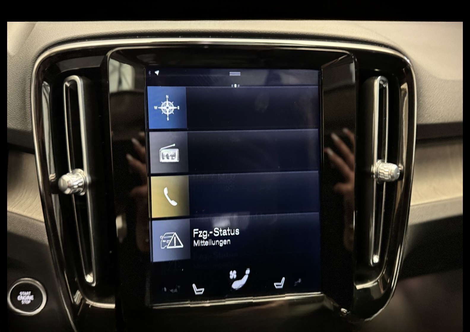 Volvo XC40 D3 Inscription LED*AHK*Leder*StHz*Pano*BLIS foto 24